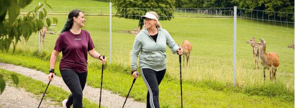 Nordic Walking Tour durch Bad Birnbach mit kostenloses Walking Stöcke Verleih vom Churfürstenhof